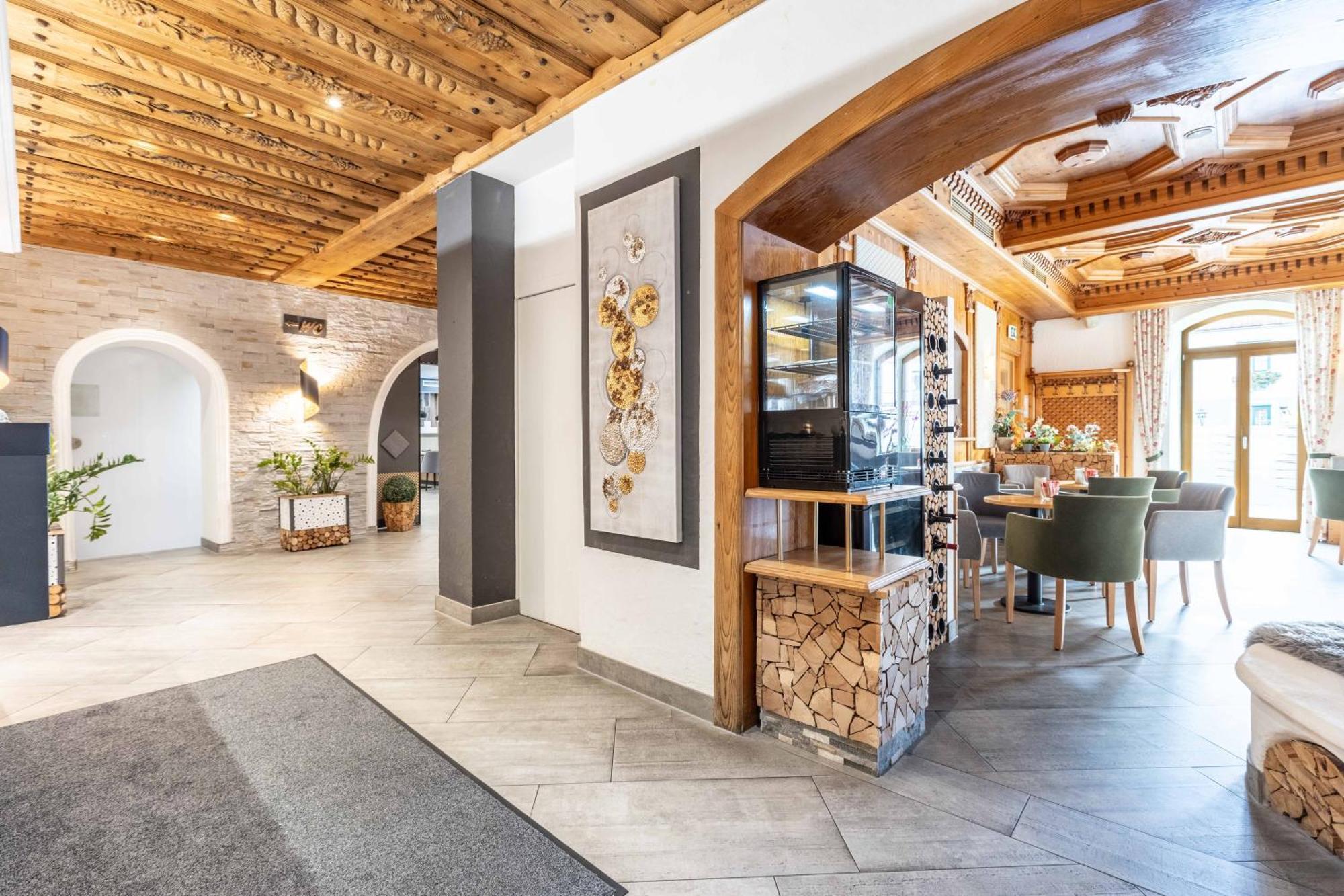 Hotel Post By Keyone Bad Mitterndorf Exterior foto